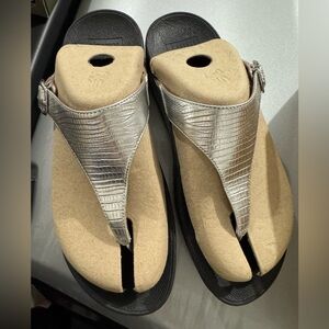 Brand New Silver Fitflops